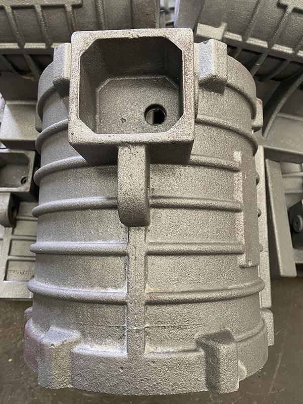 我們?cè)撊绾芜x擇電機(jī)外殼呢？